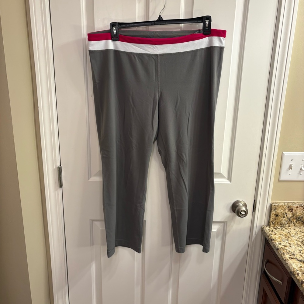 TALL Eddie Bauer Gray Yoga Crop Pants with Pink and White Trim, Tall XL